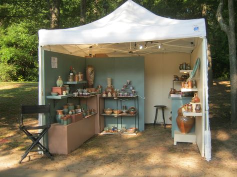 Jeff Brown Pottery: The Outdoor Booth Pottery Booth Display, Outdoor Booth, Craft Booth Design, Art Fair Display, Art Fair Booth, Stand Pameran, Farmers Market Booth, Vendor Booth Display, Farmers Market Display