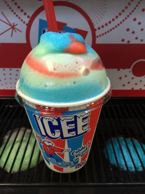 The Web (Spidermans drink of choice) Sour Green Apple Watermelon, Cherry, and Blue Raspberry Cherry Slushie Aesthetic, Lemonade Restaurant, Candy Drinks, Junk Food Snacks, Yummy Comfort Food, Pretty Drinks, Food Drinks Dessert, Ice Cream Flavors, Food Goals