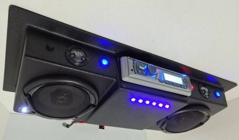 Diy Subwoofer Box, Diy Boombox, Amplificatori Audio, Vw T3 Syncro, Subwoofer Box Design, Speaker Plans, Car Audio Installation, Speaker Projects, Custom Car Interior