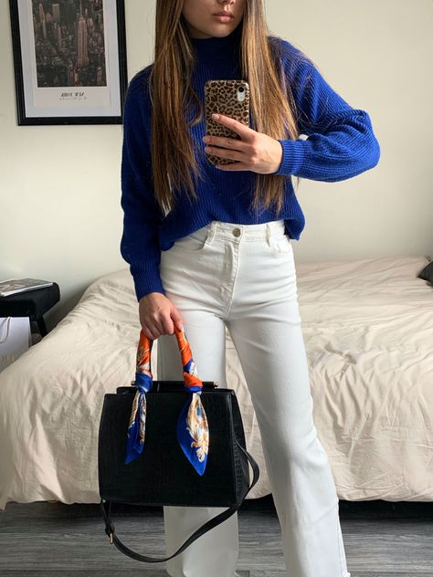 Ootd Jean Bleu, Outfit Ideas Hiver, Greece Blue And White, Greece Blue, Outfit Old Money, Ootd Jeans, Ootd Women, Blue And, Stockholm Fashion