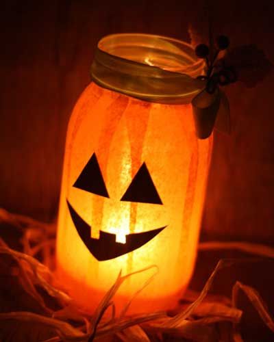 Pumpkin Luminary - 20 Great DIY Halloween Decorations Halloween House Party Decorations, Kids Halloween Party Decorations, Mason Jar Luminaries, Diy Halloween Party, Halloween Party Decor Diy, Halloween Mason Jars, Casa Halloween, Dollar Store Halloween, Halloween House Party