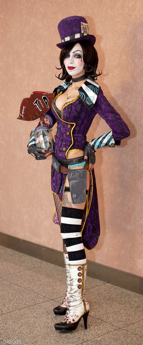 Cosplay, Mad Moxxi, Moxxi, Borderlands, Borderlands 2 Moxxi Borderlands, Moxxi Cosplay, Mad Moxxi, Borderlands Cosplay, Video Game Cosplay, Borderlands 3, Cosplay Diy, Fashionable Outfits, Amazing Cosplay