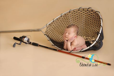 Parent Pictures, Baby Boy Newborn Pictures, Newborn Photography Boy, Newborn Family Photos, Newborn Photography Poses, Cute Babies Photography, Baby Fish, Baby Boy Photography, Newborn Poses