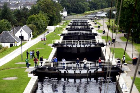 The Caledonian Canal used to be an essential transport junction just a few decades ago. It is by far the greatest tourist destination in Scotland that connects two big lakes those of Loch Lochy and Loch Ness. It is suitable for passenger and cargo vessels. Castle Caladan, Doune Castle Scotland, Caledonian Canal Scotland, Dunnotar Castle Scotland, Dunrobin Castle Scotland, Big Lake, Loch Ness, Tourist Destinations, Passenger