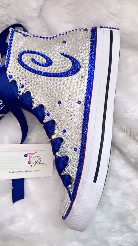 Bling💎-Custom👠Shoes 👟Sneakers’s Instagram video: “👀𝐂𝐡𝐞𝐜𝐤 𝐨𝐮𝐭 𝐬𝐨𝐦𝐞 𝐨𝐟 𝐨𝐮𝐫 𝐑𝐞𝐜𝐞𝐧𝐭 𝐄𝐦𝐛𝐞𝐥𝐥𝐢𝐬𝐡𝐞𝐝 𝐁𝐥𝐢𝐧𝐠𝐞𝐝 𝐨𝐮𝐭 𝐂𝐮𝐬𝐭𝐨𝐦𝐬👟 💎 𝐰𝐞 𝐡𝐚𝐯𝐞 𝐦𝐨𝐫𝐞 𝐯𝐢𝐚 𝐨𝐮𝐫 𝐬𝐢𝐭𝐞 𝐚𝐧𝐝 𝐜𝐚𝐧 𝐜𝐫𝐞𝐚𝐭𝐞 𝐚 𝐩𝐚𝐢𝐫 𝐭𝐨 𝐦𝐚𝐭𝐜𝐡 𝐚𝐥𝐥 𝐜𝐨𝐥𝐨𝐫…” Blinged Out Sneakers, Bedazzled Crafts, Shoes Sneakers Girls, Royal Blue Converse, Bedazzled Crocs, Bedazzled Stuff, Bride Sneakers, Hi Top Converse, Crocs Ideas