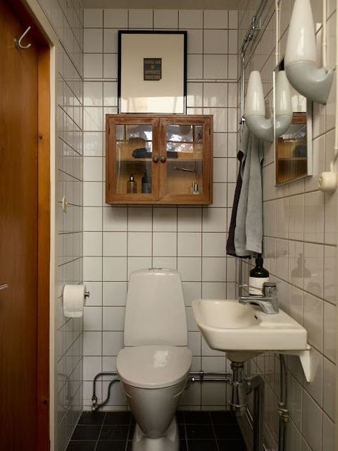 Bruno Mathsson, Scandinavian Bathroom, Type Shi, House Room, Apartment Inspiration, A Mirror, Bedroom Inspo, Apartment Design, Interior Inspo