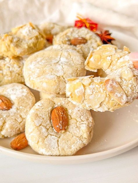 Amaretti Cookie Recipe, The Modern Nonna, Modern Nonna, Easy Gingerbread Cookies, Egg Free Cookies, Amaretti Cookies, Easy Puff Pastry, Favorite Cookie Recipe, Italian Cookies