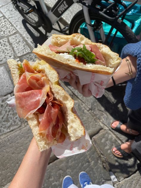 Italian sandwich, panino, italian food, food photography, street food, food aesthetic Sandwich Aesthetic, Italian Street Food, Italian Sandwich, Italy Street, Italy Food, Photography Street, Food Drinks Dessert, Foods To Eat, Italian Food