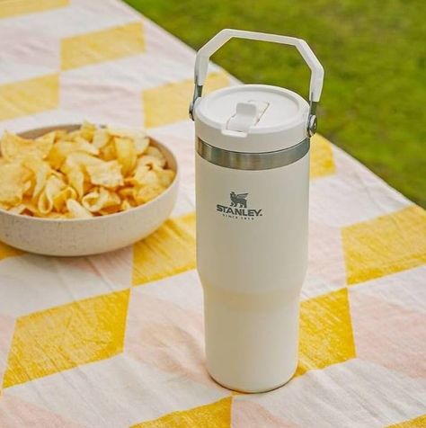 THE ICEFLOW FLIP STRAW TUMBLER | 30 OZ | 0.88 L https://esentiments.pk/product/the-iceflow-flip-straw-tumbler-30-oz-cream/ For further information and to place an order, please contact us directly or visit our website at www.esentiments.pk ✅ Guaranteed authentic products ✅ Cash on delivery available across the nation ✅ Competitive pricing ✅ 7-day replacement policy #esentiments #karachi #lahore #islamabad #multan #sialkot #rawalpindi #bahawalpur #peshawar #quetta #chakwal #faisalabad... Water Smoothies, Stanley Iceflow, Vacuum Insulated Water Bottle, Straw Tumbler, Reusable Cup, Infused Water, Cup With Straw, Insulated Water Bottle, Stay Hydrated