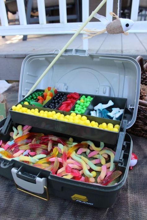 Fishing Themed Birthday Party, Baby Shower Fishing, Fishing Birthday Party, Fish Bait, Boy Baby Shower Ideas, Camping Birthday Party, Candy Station, Fishing Party, Baby Fish