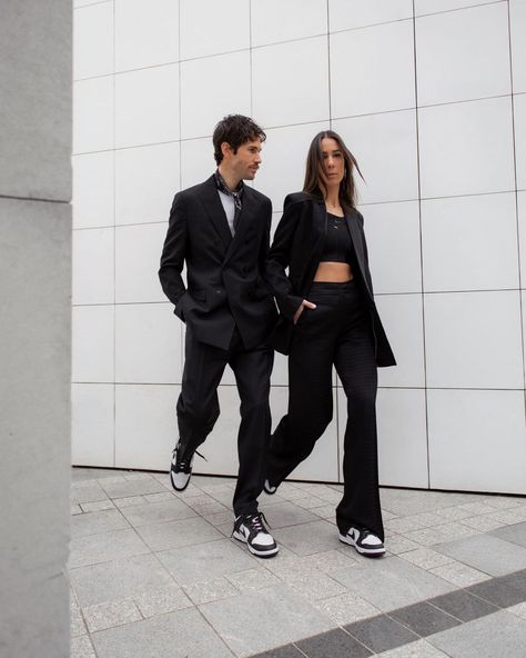 Alice Barbier & js Roques on Instagram: “Stepping into a new week 🖤 Dunks available tomorrow on @zalandofr #zalandostyle” Alice Barbier, Couple Fashion, Streetwear Outfits, New Week, Streetwear Outfit, Outfit Inspirations, Street Wear, Pants, On Instagram