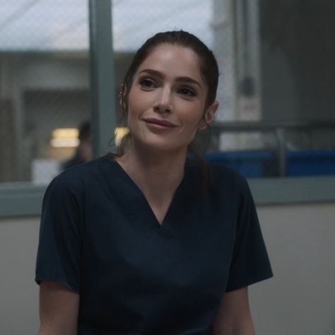 Dr Bloom New Amsterdam, Lauren Bloom, University Clothes, Janet Montgomery, Medicine Student, New Amsterdam, Successful Women, Smash Book, Period Dramas