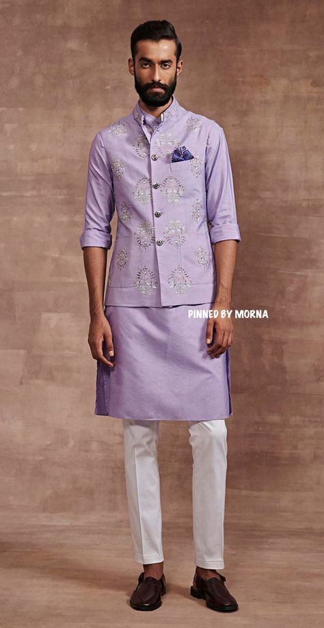 Raghavendra Rathore - India 🇮🇳 Raghavendra Rathore, India Dress, Mens Formal, Indian Design, Formal Dress, Chef's Jackets, Down Shirt, Casual Button Down Shirt, Button Down Shirt