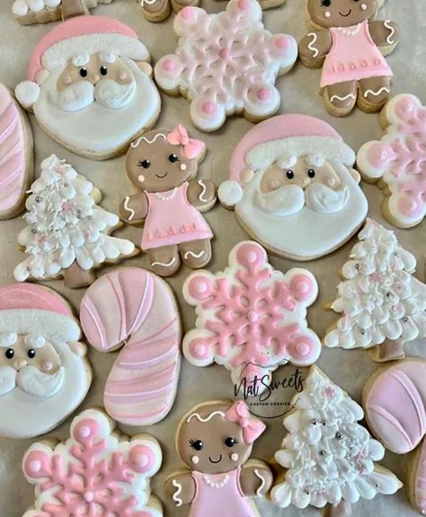 Coquette Christmas Cookies, Cookies Christmas Packaging, Queen Cookies, Christmas Party Cookies, Pink Desserts Recipes, Pink Christmas Cookies, Polish Cookies, Royal Cookies, Christmas Cookie Cake