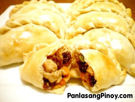 Chicken Empanada Bagoong Alamang, Chicken Empanada, Picadillo Recipe, Chicken Empanadas, Types Of Pastry, Empanadas Dough, Filipino Recipe, Empanada Recipe, Empanadas Recipe