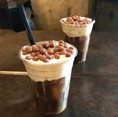 Cold Brew Black Caf Recipe Disney Coffee Recipe, Cereal Drink, Cocoa Puffs Cereal, Chocolate Puff, Disney Coffee, Disney Dishes, Cold Brew Recipe, Hey Bartender, Disney Drinks