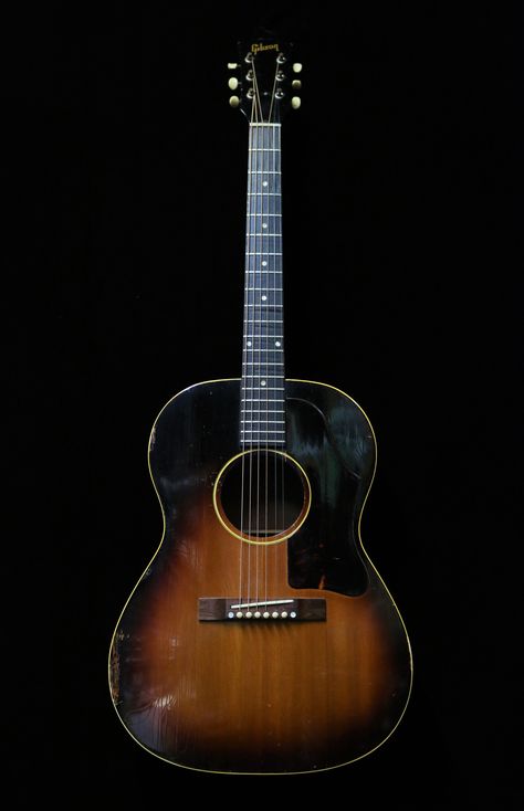 1960 Gibson LG-1 Sunburst > Guitars Acoustic | GUITARE COLLECTION Guild Guitars, Gibson Acoustic, Guitars Acoustic, Acoustic Guitars, Guitar Amp, Vintage Guitars, Acoustic Guitar, Gibson, Music Instruments