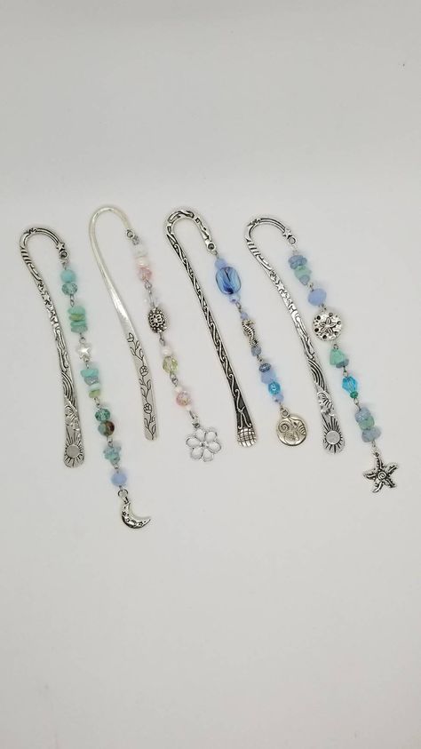 Metal Bookmark Sea Shells Moon Stars Charm Dangle Hook Style - Etsy Bookmark Charm, Bookmark Metal, Crystal Bookmark, Diy Bookmark, Star Bookmark, Charm Bookmark, Flower Resin Jewelry, Car Charms Mirror, Beaded Bookmarks