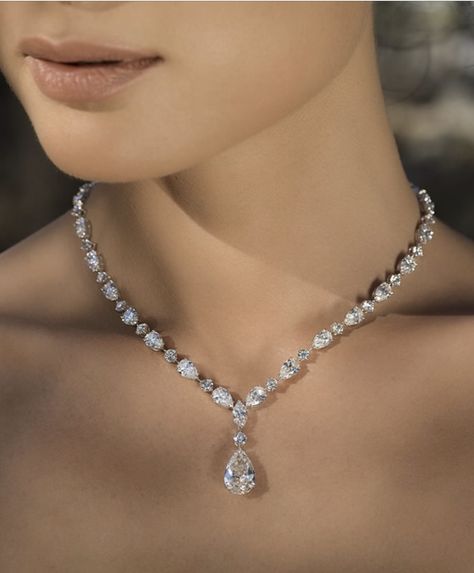 Diamond Accessories Aesthetic, Diomand Necklace, Diamond Jewelry Aesthetic, Expensive Jewellery, Most Expensive Jewelry, Expensive Necklaces, Glamorous Jewelry, Celebrity Jewelry, Expensive Jewelry Luxury