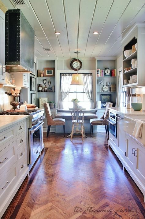 kitchen White Kitchen Ideas Modern, Antique White Kitchen Cabinets, Antique Kitchen Cabinets, Antique White Kitchen, Galley Kitchens, White Kitchen Remodeling, New Kitchen Cabinets, Galley Kitchen, White Kitchen Cabinets