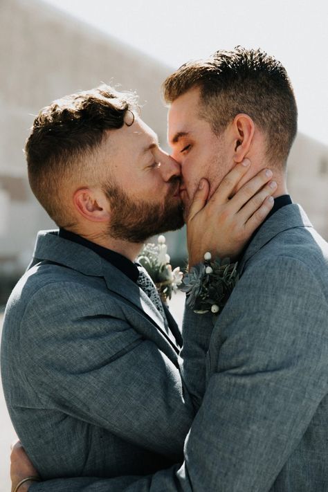 Eclectic Diy, Gay Aesthetic, Men Kissing, Knoxville Wedding, Lgbt Love, Gay Romance, Lgbtq Wedding, Gay Wedding, Love Is Love