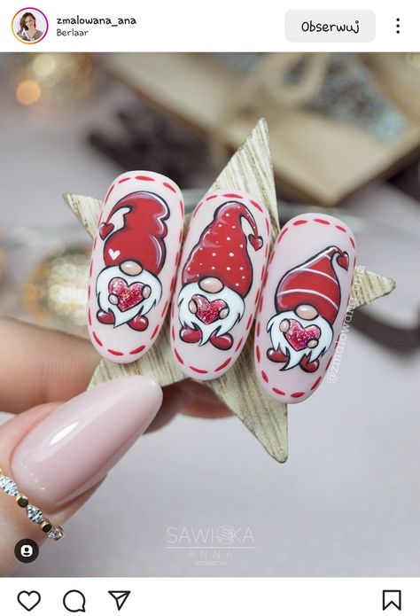 Gnome Valentine Nails, Santa Claus Nails, Nail Noel, Winter Nail Art Designs, Valentines Nail Art Designs, Disney Acrylic Nails, Feather Nails, Winter Manicure, Art Deco Nails