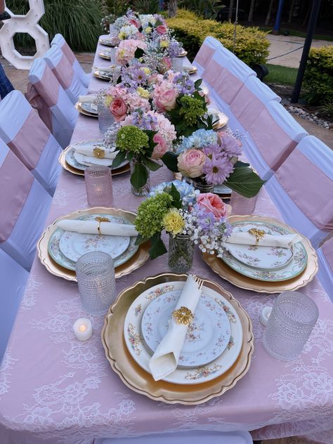 bday party inspo, bestfriends, flower party, garden party dinner Secret Garden Decorations Party, Garden Nikkah, Garden Party Dinner, Queens Garden Party, Flower Garden Party, Garden Theme Birthday, Themed Picnic, Tea Garden Party, Intimate Party