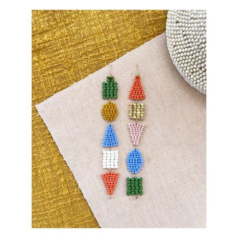 B A R C E L O N A - Etsy Shapes Geometric, Jewelry Colorful, R C, Bead Jewellery, Seed Bead Jewelry, Art Jewelry, Bead Weaving, Diy Beads, Mix Match