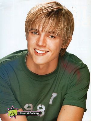 Jesse McCartney 2005 Tiger Beat pinup. Photo by Joey Terrill. Photo Producer/Editor: Michael Matson. Shaggy Hairstyles For Men, Jessie Mccartney, Tiger Beat Magazine, Young Mens Hairstyles, Jesse Mccartney, Tiger Beat, Celebrity Singers, Teen Magazine, Boy Models