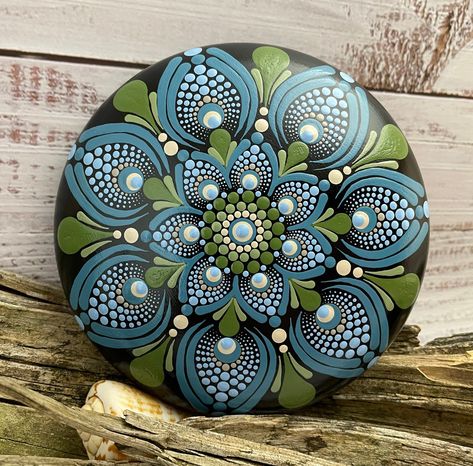 Dot Art Mandala Stone Hand Painted Rock Paperweight Mandala Meditation Large Stones Gift Mandala Techniques, Mandela Stones, Mandala Arts, Stone Mandala, Dot Art Mandala, Mandala Dotting, Mandala Meditation, Mandala Painted Rocks, Paint Rocks