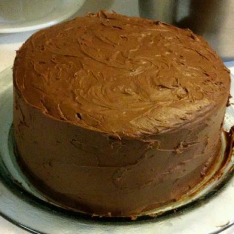 Wellesley Fudge Cake I Wellesley Fudge Cake Recipe, Cake For Two Recipe, Fudge Cake Recipe, Super Moist Chocolate Cake, Delish Cakes, Lebanese Desserts, Potato Cakes Recipe, Boston Cream Pie, Fudge Frosting