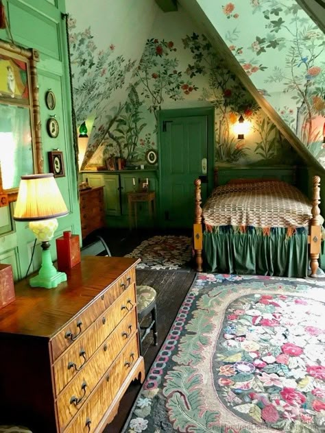 Beauport, the Sleeper-McCann House ~ Gloucester, Massachusetts - One Hundred Dollars a Month Handmade Wallpaper, Vintage Furniture Design, Wallpaper Macbook, Extra Bedroom, Attic Renovation, Attic Remodel, Painted Walls, Yellow Bedroom, Attic Bedroom