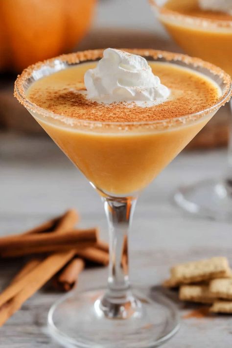 Indulge in the rich, creamy flavors of fall with a luxurious pumpkin pie martini. This seasonal cocktail is the perfect blend of spiced pumpkin, smooth vanilla, and warming cinnamon - a delightful treat for any autumn gathering or cozy night in. Treat yourself to a sip of comfort and celebrate the season with this decadent pumpkin-infused libation. Pumpin Pie, Pumpkin Pie Martini Recipe, Pumpkin Martini, Autumn Gathering, Pumpkin Pie Martini, Best Pumpkin Pie, Seasonal Cocktail, Martini Recipe, Spiced Pumpkin