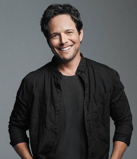 Scott Wolf - still cute as can be! Scott Wolf, Eoin Macken, The Night Shift, Happy Nurses Week, Man Crush Monday, Nursing Memes, Nancy Drew, Retro Humor, Night Shift