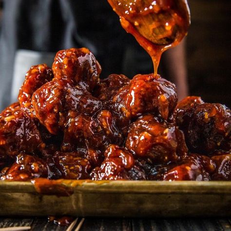 Smoked Jerky Recipes, Sweet And Spicy Meatballs, Spicy Meatballs Recipe, Deer Jerky Recipe, Smoked Jerky, Spicy Meatball, Smoked Wings, Spicy Meatballs, Smoked Chicken Wings