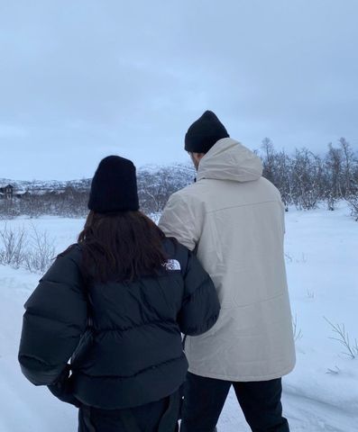 north face puffer Sky Rain, Ski Trip, Winter Aesthetic, Couple Outfits, Instagrammer, Couple Shoot, Couple Aesthetic, Instagram Foto, Cute Couples Goals