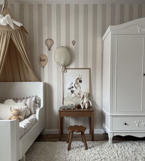 Toddler Ikea Bedroom, Busunge Ikea Kids Rooms, Toddler Boy Neutral Bedroom, Ikea Busunge Bed, Scandi Kids Bedroom, Toddler Bedroom Neutral, Toddler Bedroom Ikea, Toddler Room Wallpaper, Neutral Toddler Room