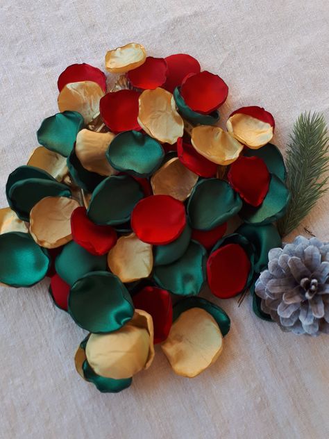 Green Red And Gold Wedding Theme, Red And Green Wedding Theme Receptions, Green Gold Red Wedding, Emerald Green Red And Gold Wedding, Red And Olive Green Wedding, Black Gold Red Green Wedding, Dark Green Red And Gold Wedding, Red Green Gold Wedding, Emerald And Red Wedding