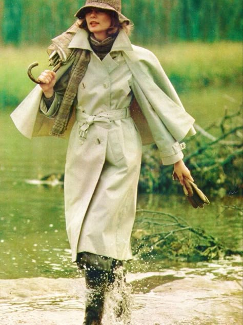 Paul Varjak, 1970s Hair, Burberry Runway, Vintage Raincoat, 1970s Hairstyles, Raincoat Fashion, Hair In The Wind, Holly Golightly, 1970's Fashion