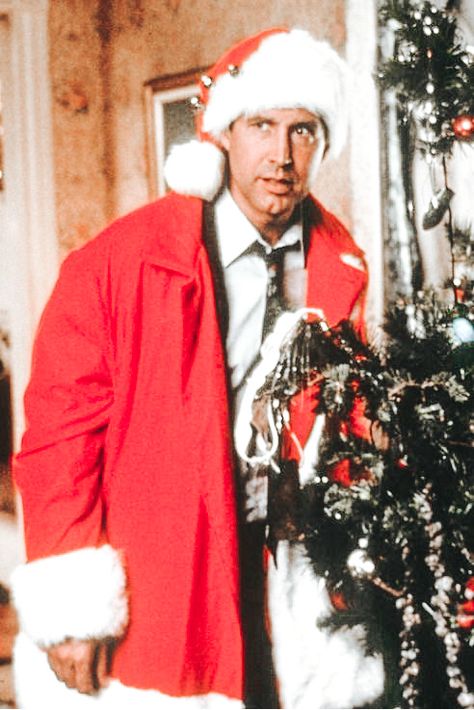 Famous Christmas Characters, Christmas Vacation Aesthetic, Christmas Wallpaper Christmas Vacation, Christmas Vacation Wallpaper Iphone, Christmas Vacation Images, Christmas Movie Wallpaper, Christmas Vacation Wallpaper, Cutsie Wallpapers, Christmas Vacation Poster