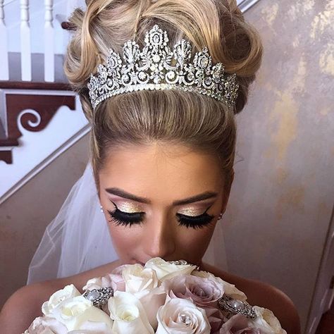 Our stunning princess bride...just as sweet as she is gorgeous!!!💕💕💕 Fabulous custom designed bridal tiara by Bridal Styles Boutique. #regalbride #bridalglam  #bridalcrown #weddingtiara #headpiece  #bridalhair  #bridalstylesbride Wash Out Hair Color, Blonde Updo, Fashion Empire, Glam Bride, Evening Hairstyles, Hair Color Options, Bridal Styles, Hair Jewels, Braided Cornrow Hairstyles