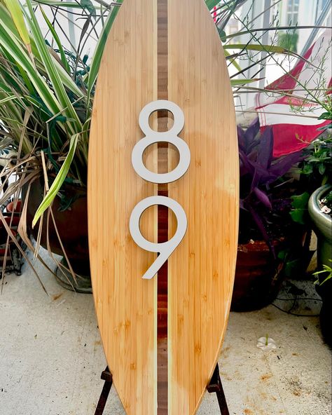 Surfboardsign.com Surfboard Coach Beach House Address Number Sign in Natural www.surfboardsign.com Instagram: @surfboardsign #surfboard #addressplaque #ocean #housenumberplaque #signdesigns #surfboardhousenumber #coastaldecor #mailboxnumbers #smallbusiness #surf #storesign #signdesign #sign #seashore #beachhouse #vacationhome #beach #sign #realtors #beachlife #coastalart #beachart #signage #CoastalArt #Familynameplaque #coastal #Beachtown #Hawaii #Giftidea #streetaddress #h... Mailbox Numbers, Beach Sign, House Number Plaque, Address Numbers, Number Sign, Address Plaque, House Address, Store Signs, Coastal Art