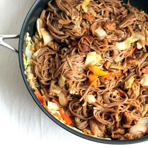 A healthy vegetarian and vegan yakisoba recipe, packed full of stir fried veggies and noodles with a quick and easy homemade seitan mock duck. I'll show you how to make mock duck from scratch, with step by step photos - it's easier than you think! #vegan #veganrecipes #vegetarian #vegetarianrecipes #noodles #asianrecipes Mock Duck Recipe, Vegan Yakisoba, Mock Duck, Yakisoba Recipe, Homemade Seitan, Duck Recipe, Vegan Worcestershire Sauce, Duck Recipes, Veggie Stir Fry