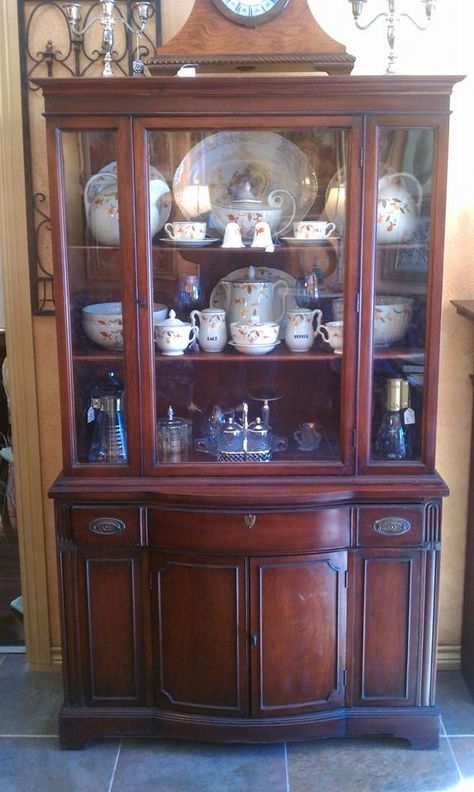 Duncan Phyfe China Cabinet The Lion's Lair 2712 SW 6th Street Amarillo, TX 79106 806.640.7825 Duncan Phyfe China Cabinet, Wooden Showcase, Showcase Designs, Vintage China Cabinets, Duncan Phyfe, Furniture Flip, Amarillo Tx, China Cabinets, Elegant Dining Room