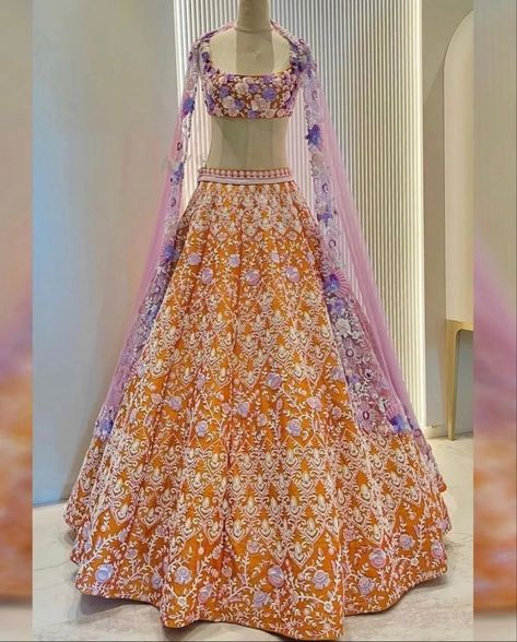 Lilac Lehenga, Mehendi Outfit, Bridal Mehendi, Purple Orange, Orange And Purple, Light Purple, Lehenga, Desi, Lilac