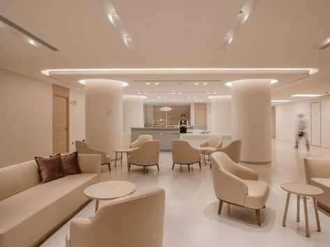 Liren Women and Children Hospital, Yinchuan Health Clinic Interior Design, Luxury Hospital, Hospital Waiting Area, Healthcare Snapshots, 2023 Interior Design, Women Hospital, Healthcare Interior Design, Mediterranean Interior, Neoclassical Interior