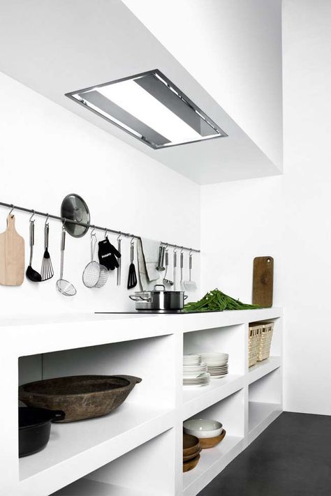 Remodeling 101: Ceiling-Mounted Recessed Kitchen Vents - Remodelista Kitchen Vents, Gorgeous White Kitchen, Kitchen Vent Hood, Kitchen Vent, Newly Remodeled Kitchens, Kitchen Exhaust, German Kitchen, Strip Led, Kitchen Ceiling