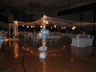 Gym decorating idea Masquerade Ball Dance, Gym Decorating Ideas, School Dance Decorations, School Dance Themes, Gym Party, Middle School Dance, 8th Grade Dance, Ball Dance, Dance Decorations