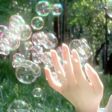 Dreamy Photography, Aesthetic Board, Japan Aesthetic, Soap Bubbles, Ethereal Art, Nature Aesthetic, Green Aesthetic, الرسومات اللطيفة, 귀여운 동물