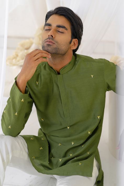 Shop for these amazing collections of Green Kurta: Chanderi Silk Hand Embroidered Pearls Olivio Short Set For Men by Runit Gupta online at Aza Fashions. Short Kurta Set, Short Kurta For Men, Wedding Dresses Men Indian, Kurta Men, Short Kurta, Wedding Dress Men, Olive Green Shorts, Double Collar, Silk Bottoms